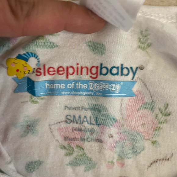 Sleeping Unicorn Zipadee-Zip Swaddle Transition Small (4-8months) - Picture 4 of 5